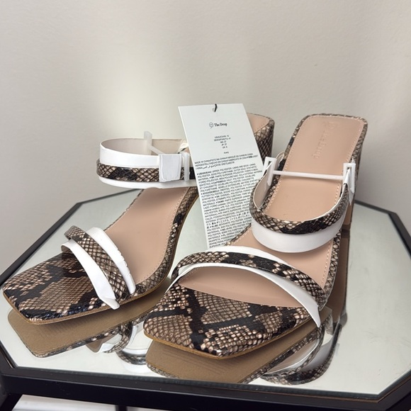 The Drop Women's Avery Square Toe Two Strap High Heeled Snakeskin Sandal NWT - Picture 12 of 14